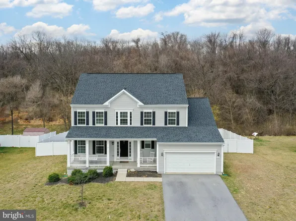 365 Chickamauga Dr, Harpers Ferry, WV 25425