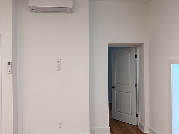 4th image of 95 Troup St APT 8