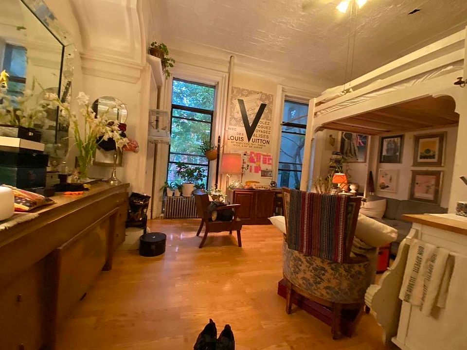 1st image of 284 Gates Ave #4