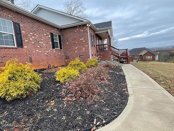 2nd image of 1415 Benjamin Blvd