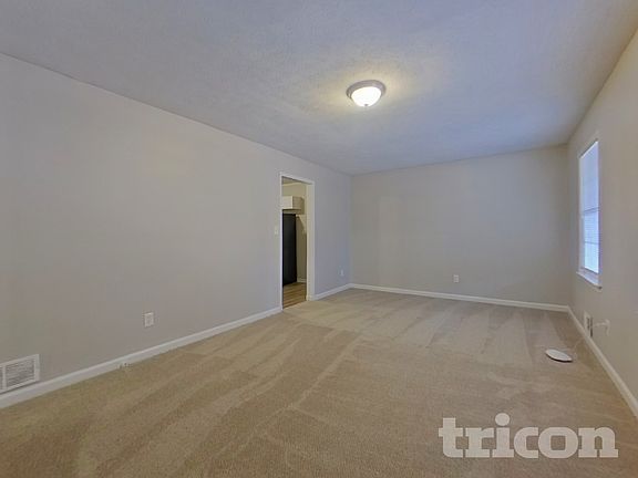 2nd image of 5020 Horton Pl