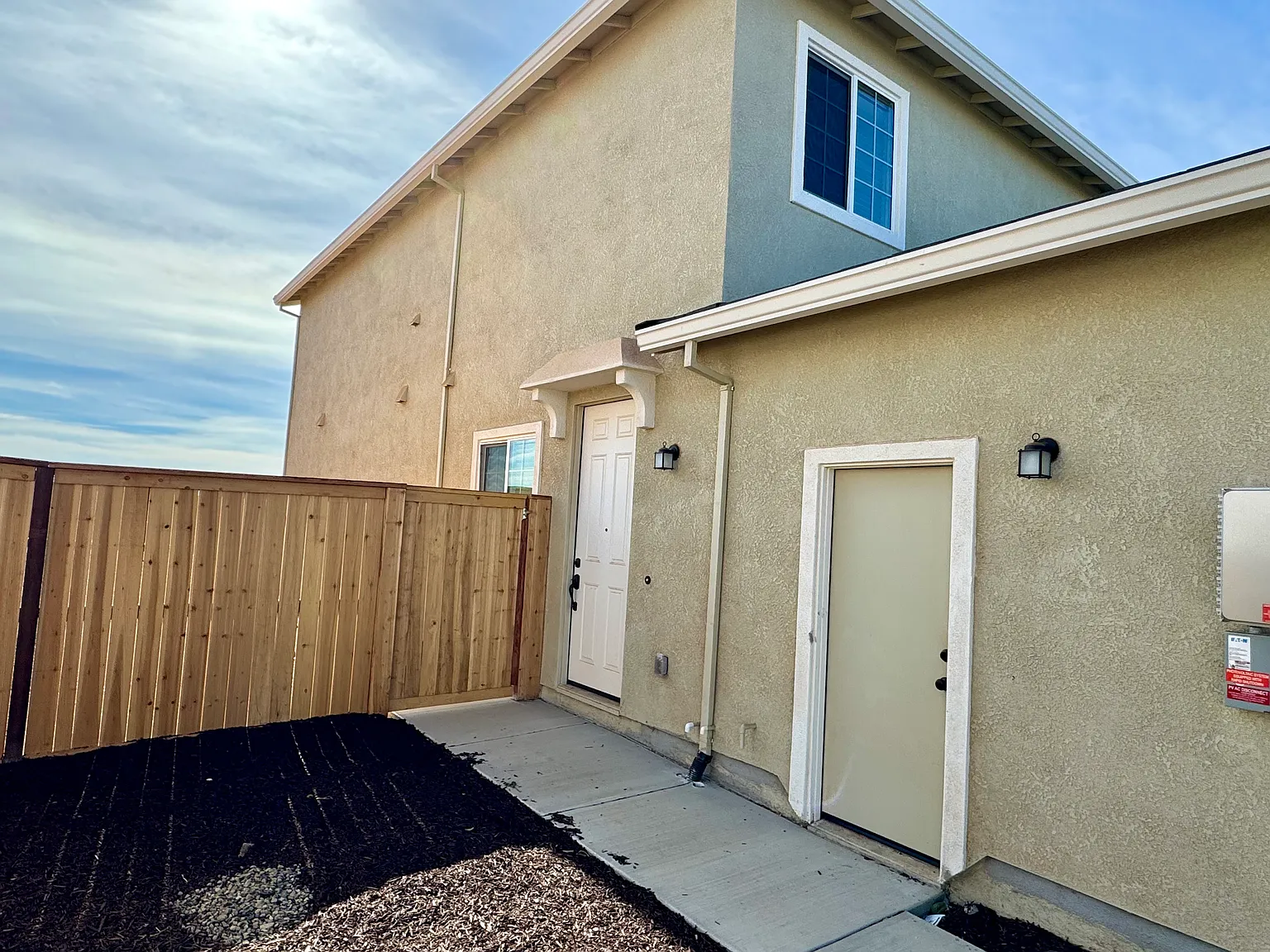 5 bed, 3.5 bath, 2966 sqft, $3,700 — Photo 3