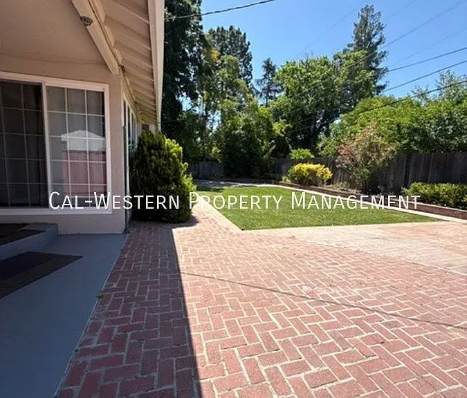 1521 Jasper Dr — Photo 16