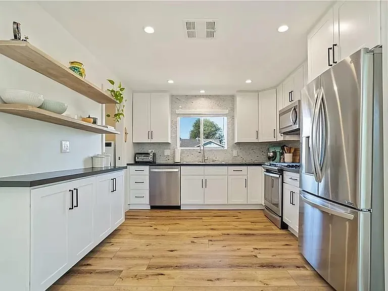 23055 Gilmore St — Photo 8