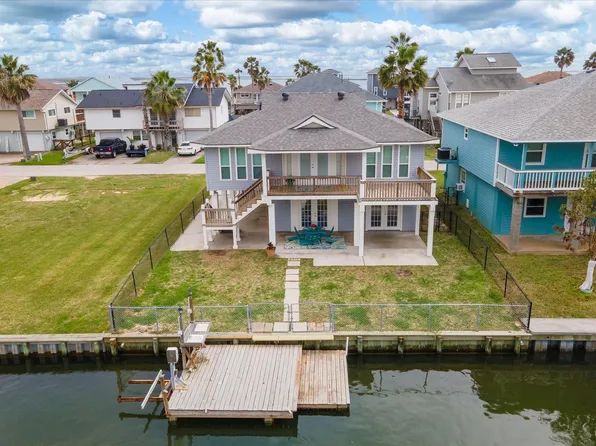 1180 Sailfish St, Bayou Vista, TX 77563