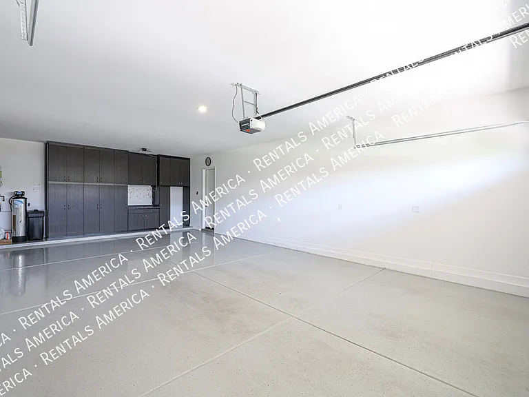 1829 E Saguaro Park Ln — Photo 110