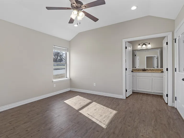 901 N Barrett Ave — Photo 12