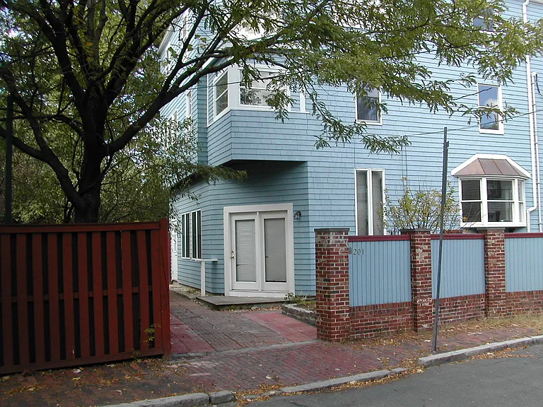 201 Clark St #201 — Photo 2