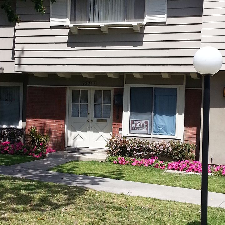 2nd image of 12766 Sussex Cir