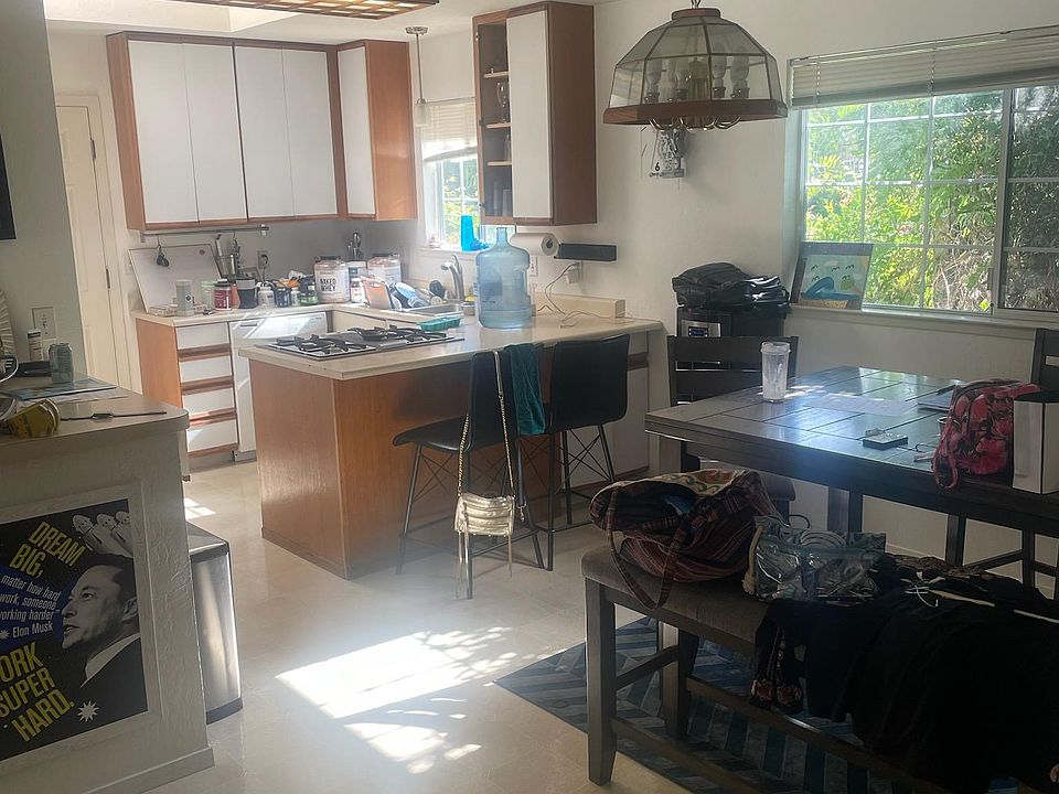 1st image of 1415 Richards Ave