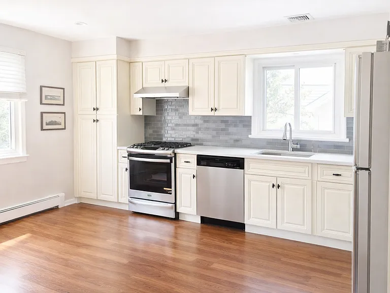 Upgraded stainless steel appliances