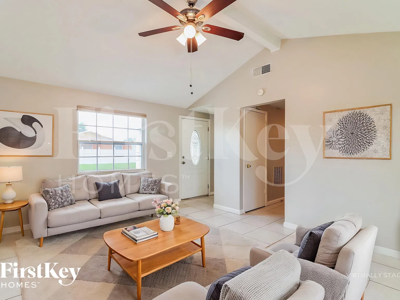 3 bed, 1.0 bath, 1119 sqft, $1,965 — Photo 4