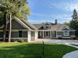 4424 Snail Lake Blvd, Shoreview, MN 55126