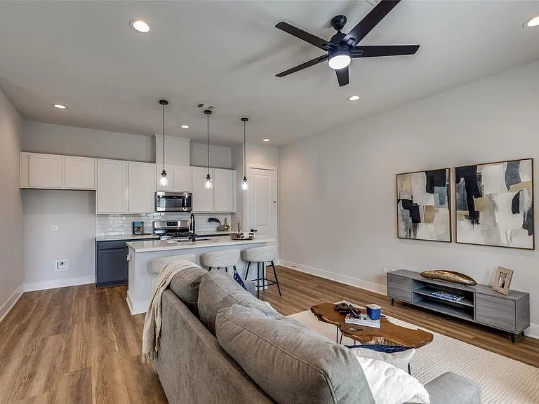 13131 Perennial Springs Dr — Photo 5