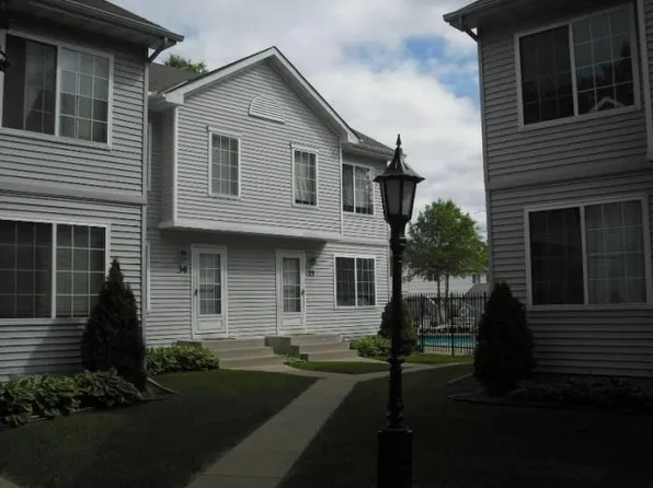 3085 Old Highway 8 APT 34, Roseville, MN 55113