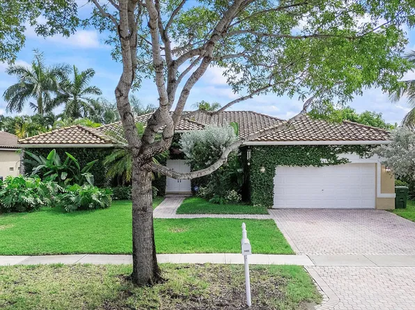 1465 NW 164th Terrace, Pembroke Pines, FL 33028