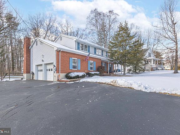 2nd image of 2318 Shipley Rd