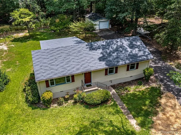 164 Elm St, White Stone, VA 22578