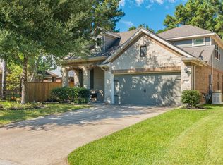 54 W Wolf Cabin Cir, The Woodlands, TX 77389