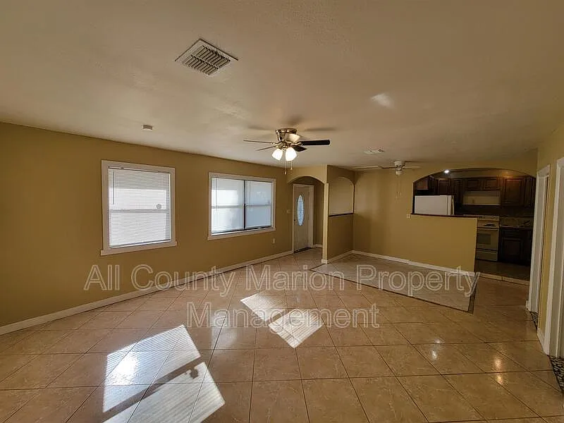 2 bed, 1.0 bath, 955 sqft, $985 — Photo 3