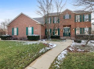 3301 Summerview Ln, Champaign, IL 61822