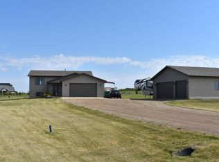 108 90th Ave NE, Bismarck, ND 58503