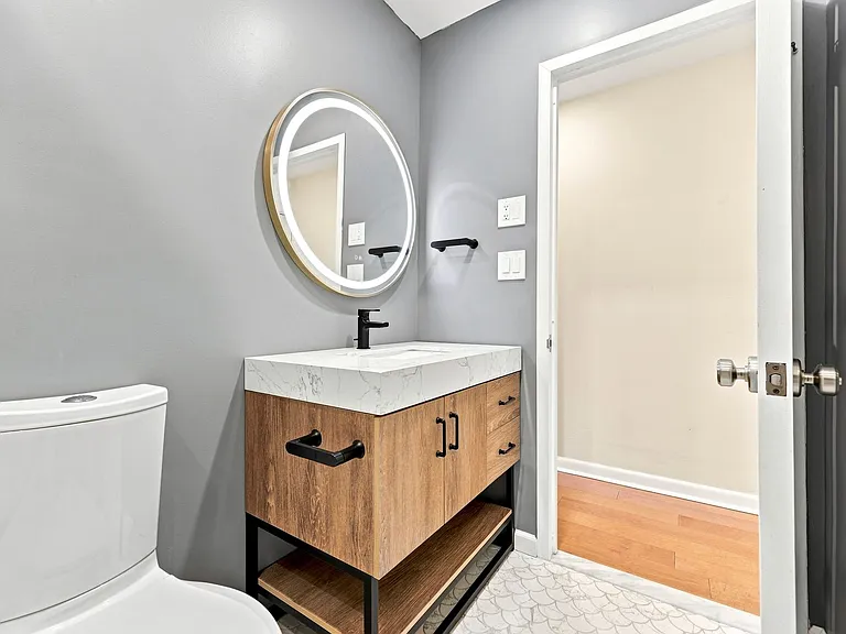 1640 Oakwood Dr #W305 — Photo 14