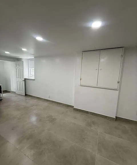 30 Hart Ave #1 — Photo 3