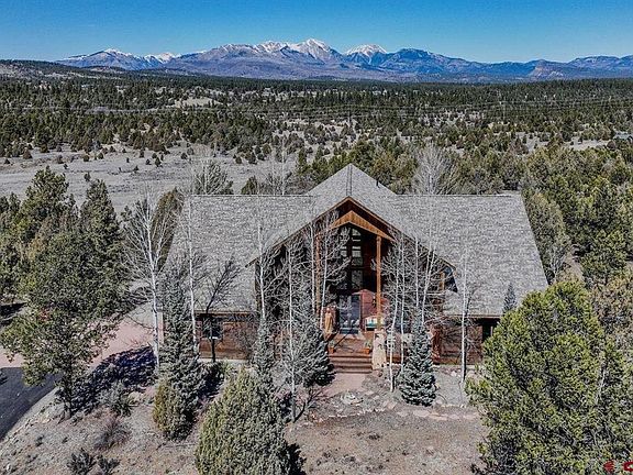 2nd image of 1345 Heritage Road