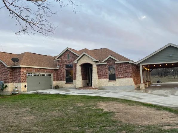 5898 FM 3175, Lytle, TX 78052