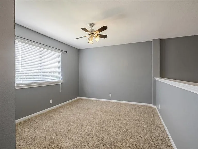 1709 Royal Ascot Dr — Photo 15