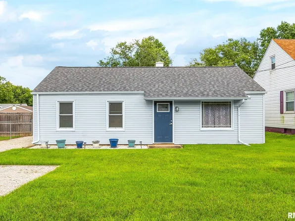 116 Holland Ct, Creve Coeur, IL 61610