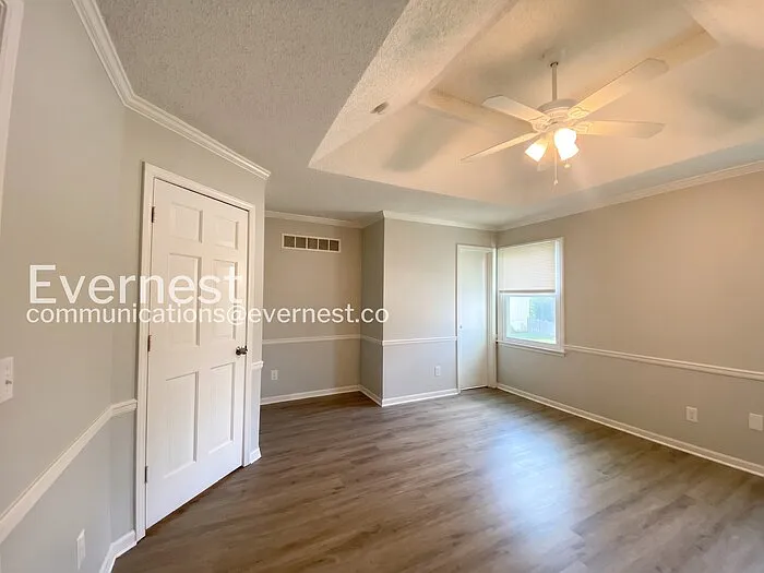 1104 E Pineview St — Photo 10