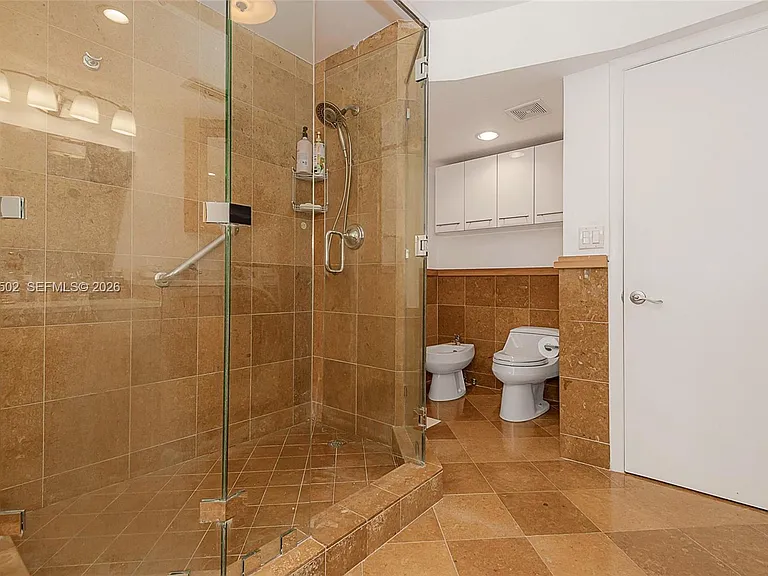 6423 Collins Ave #309 — Photo 23