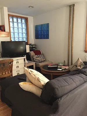 Rented by Grand & Co. | media 78
