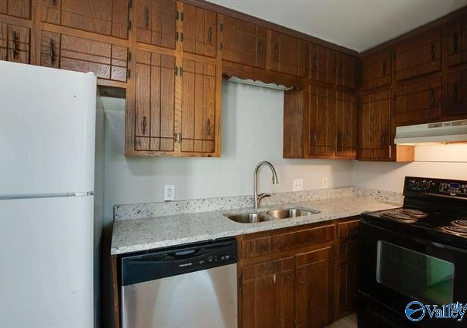 2705 Wilson Drive — Photo 4