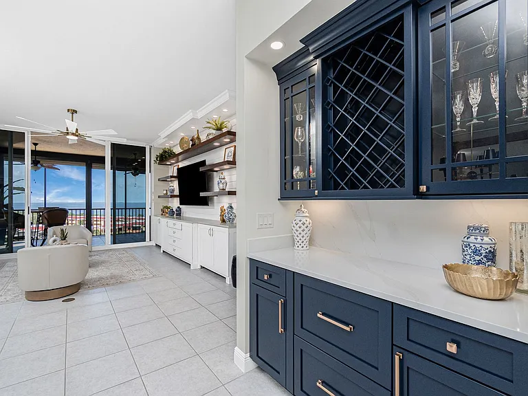 3313 Sunset Key Cir #701 — Photo 18