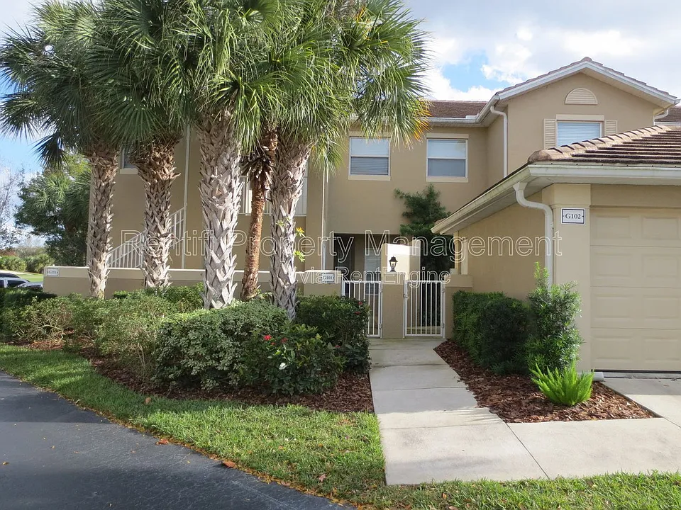 12090 Summergate Cir #101