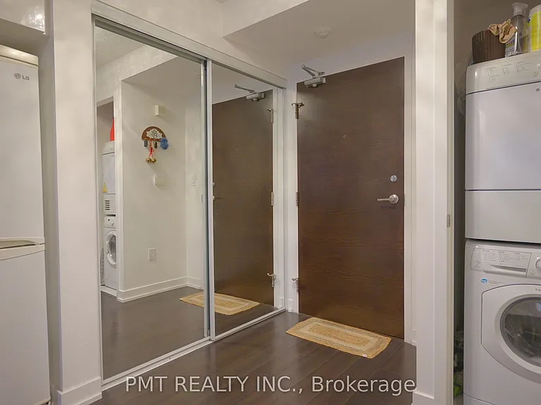 151 Dan Leckie Way #948 — Photo 2
