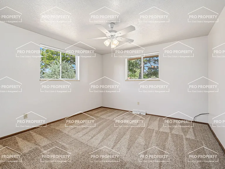 334 W 43rd St — Photo 11