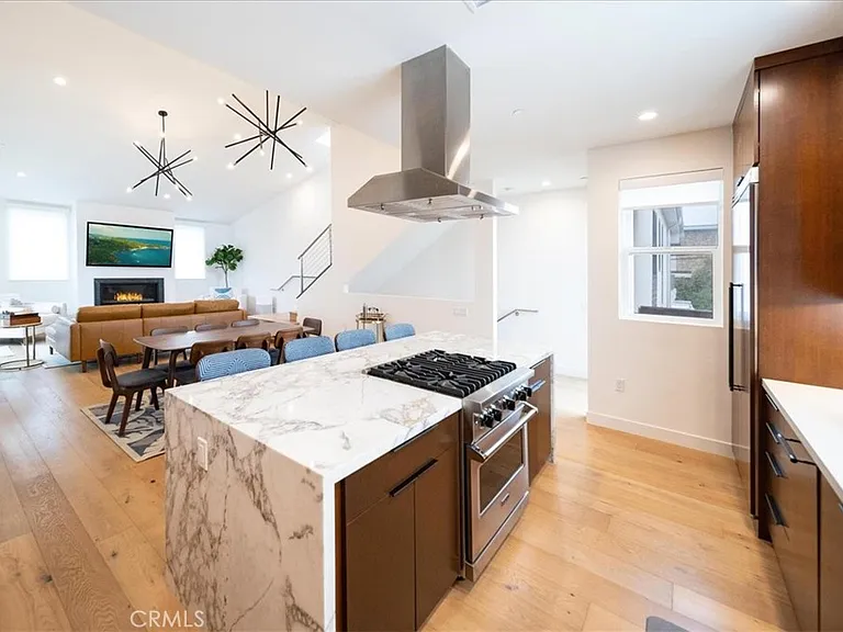 3632 Garfield St — Photo 7