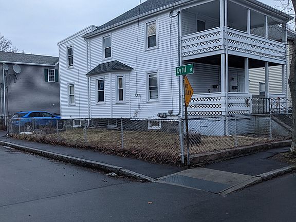 2nd image of 158 Main St #158