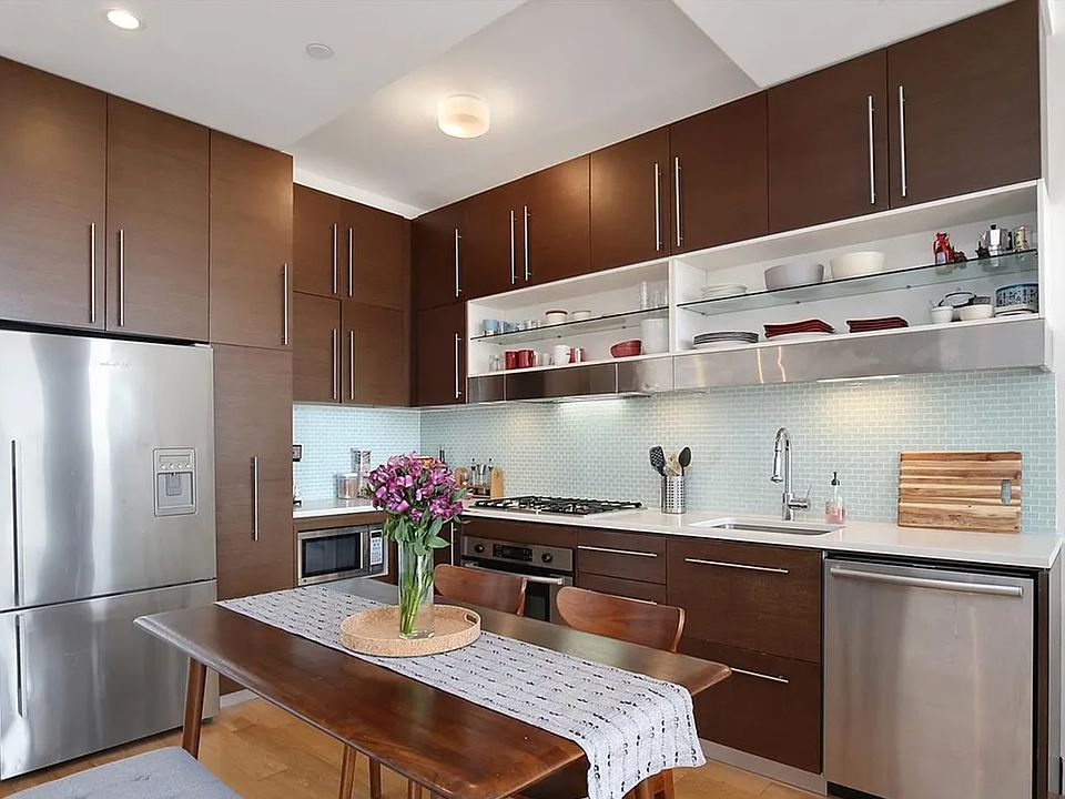 2nd image of 96 Rockwell Pl APT 10