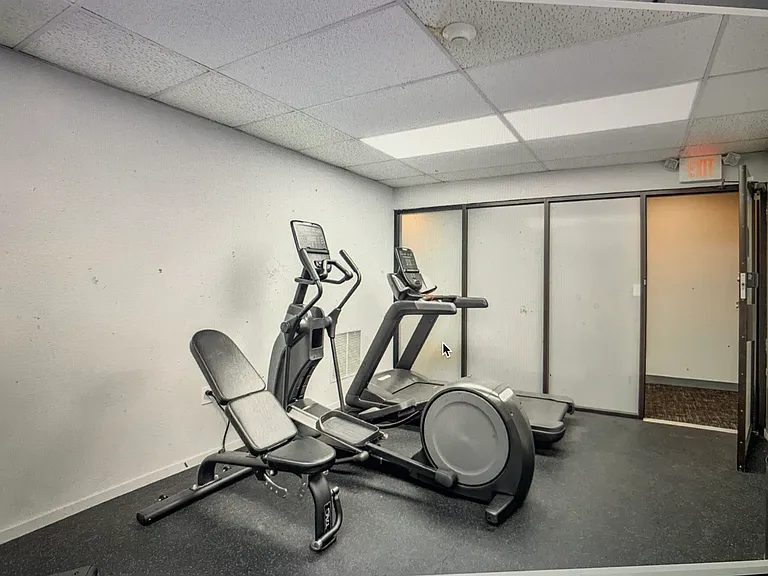 44 Sherman Ave #2J — Photo 12