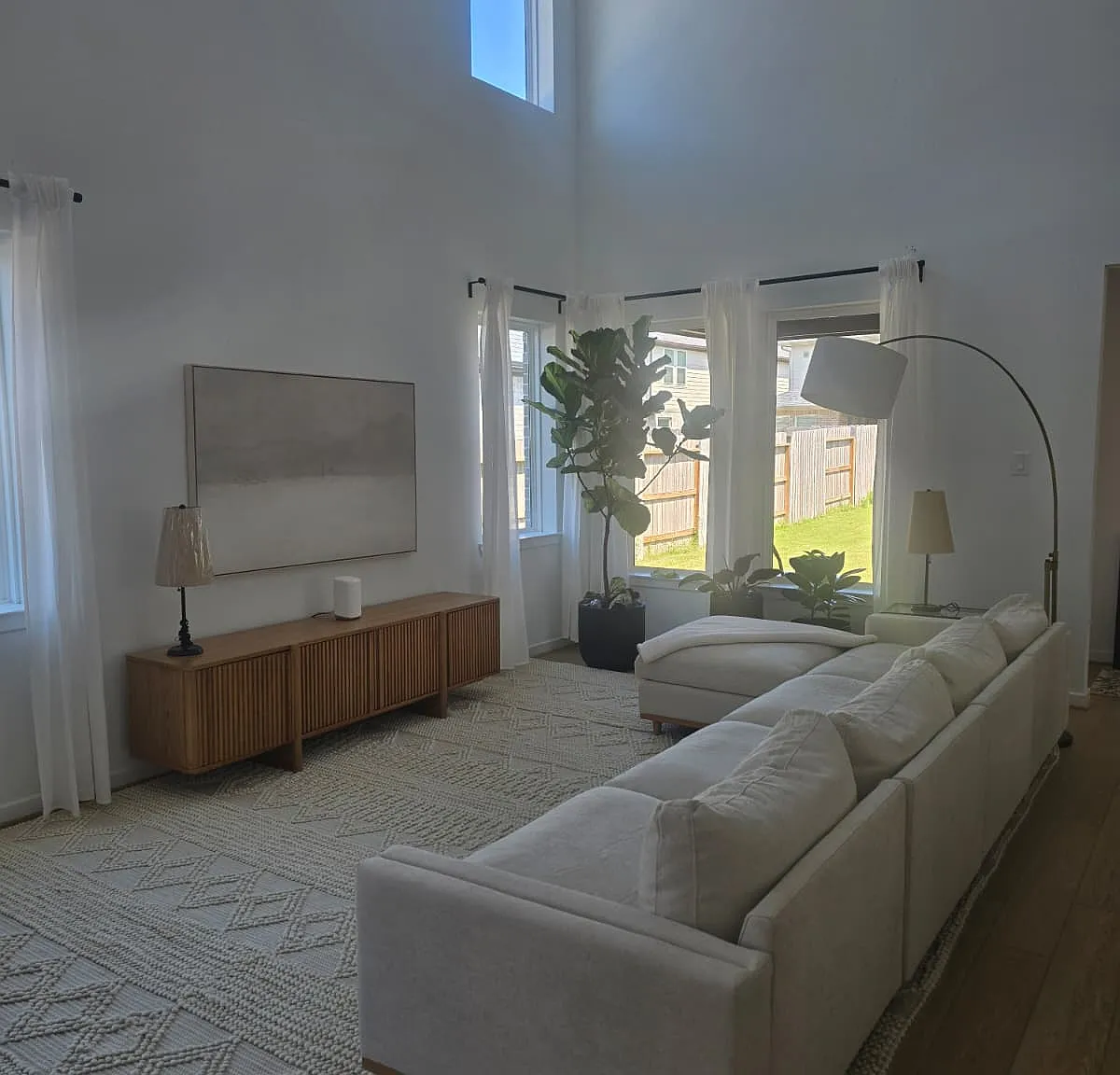 Carinda Crescent Ct, Cypress — Photo 1