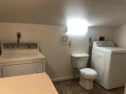 Building Photo - 135 Jung Dr #6