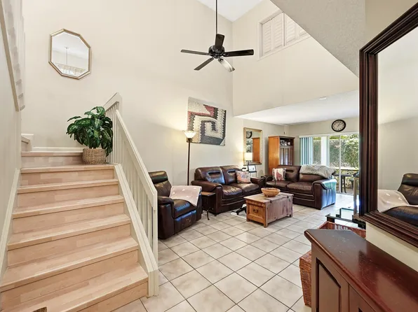 2118 Discovery Circle W, Deerfield Beach, FL 33442