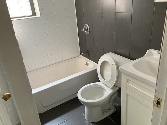 Rented by Affordable Housing Real Estate Corp | media 10