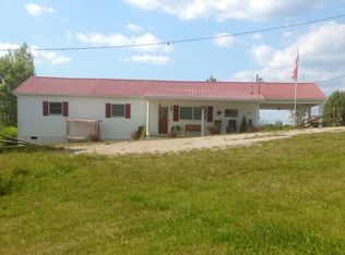 9022 Hilltop Cir, Maysville, KY 41056