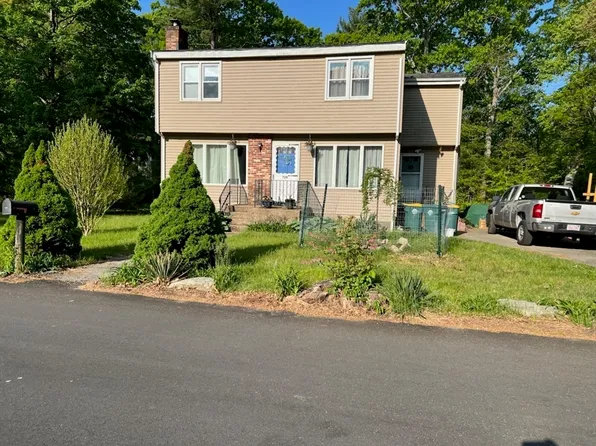 724 Linwood St, Abington, MA 02351
